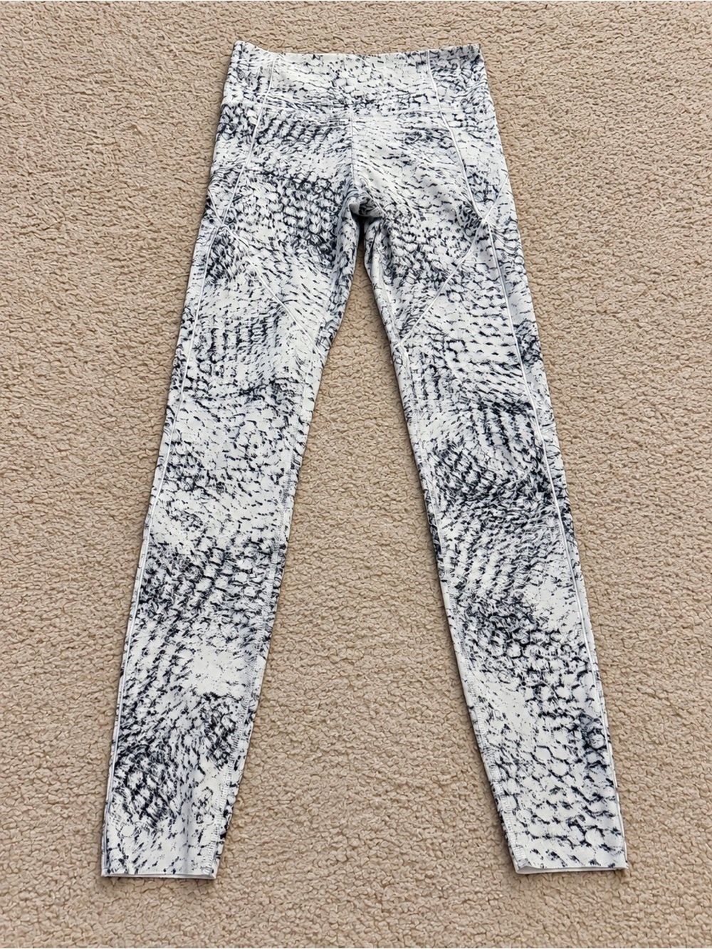 Under Armour Black White Printed Leggings Women’s Small